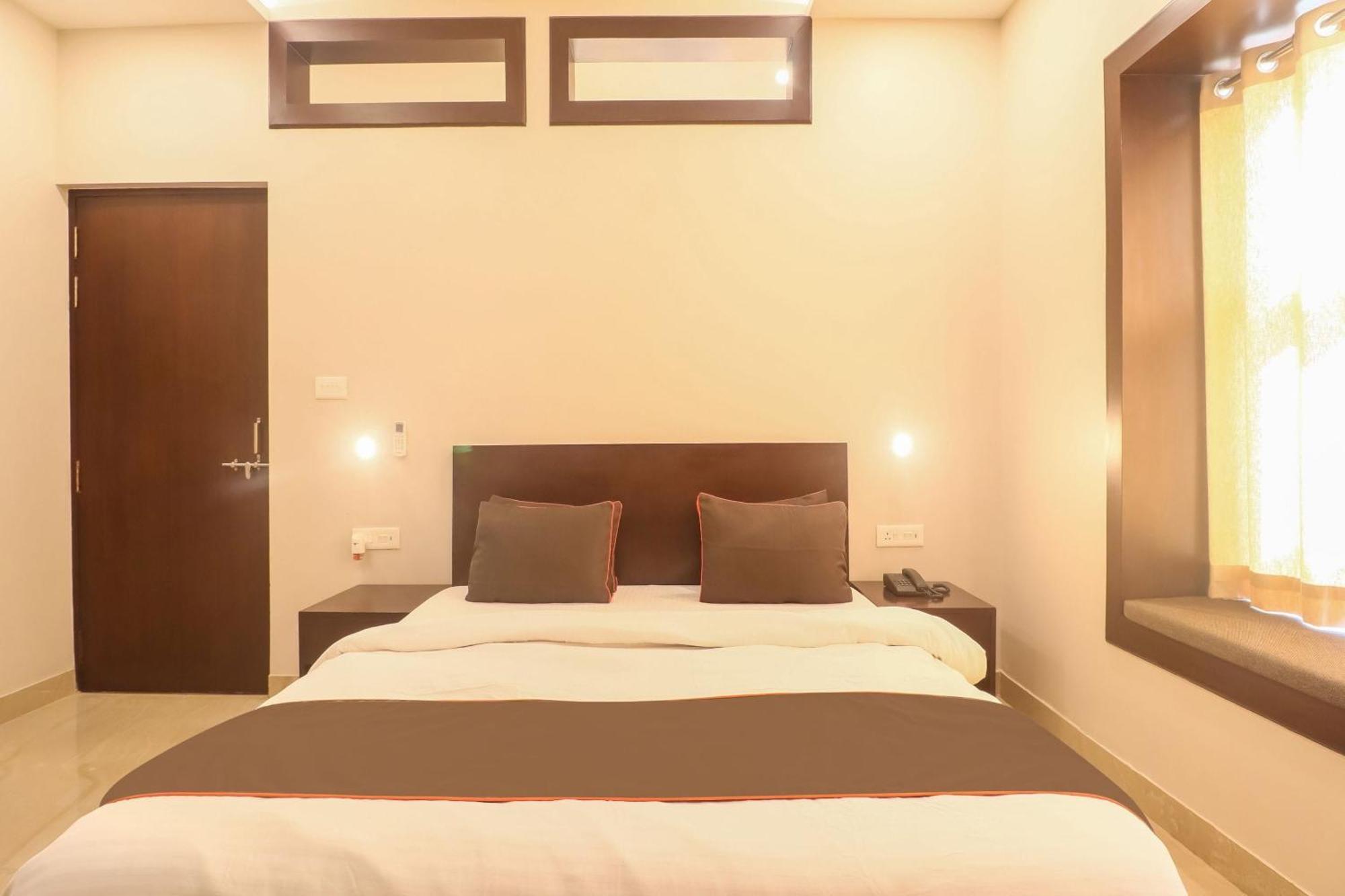 Townhouse Amaraa Farms Near Lulu Hypermarket 러크나우 외부 사진