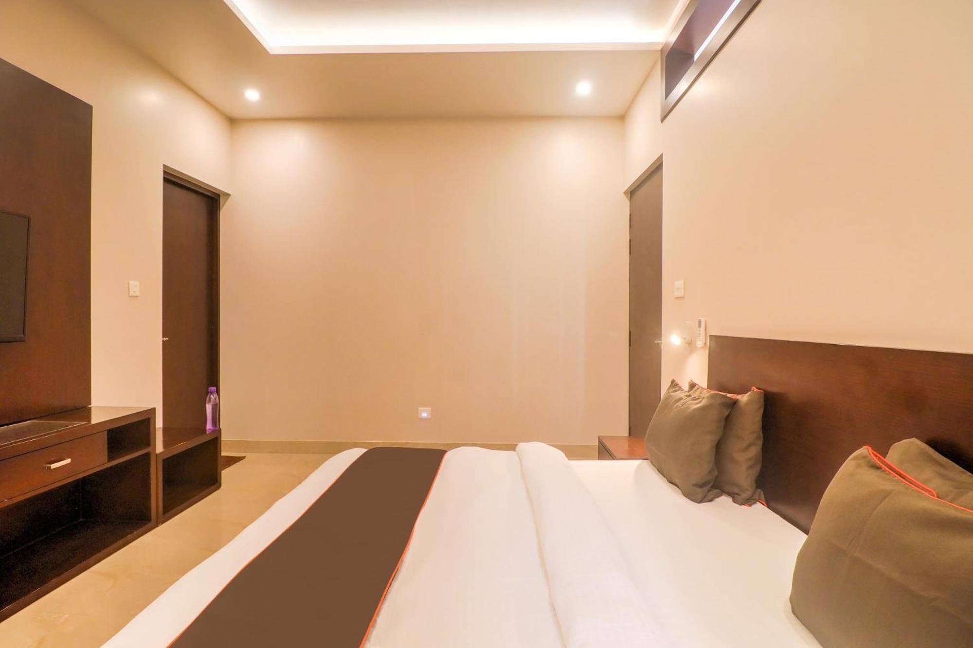 Townhouse Amaraa Farms Near Lulu Hypermarket 러크나우 외부 사진