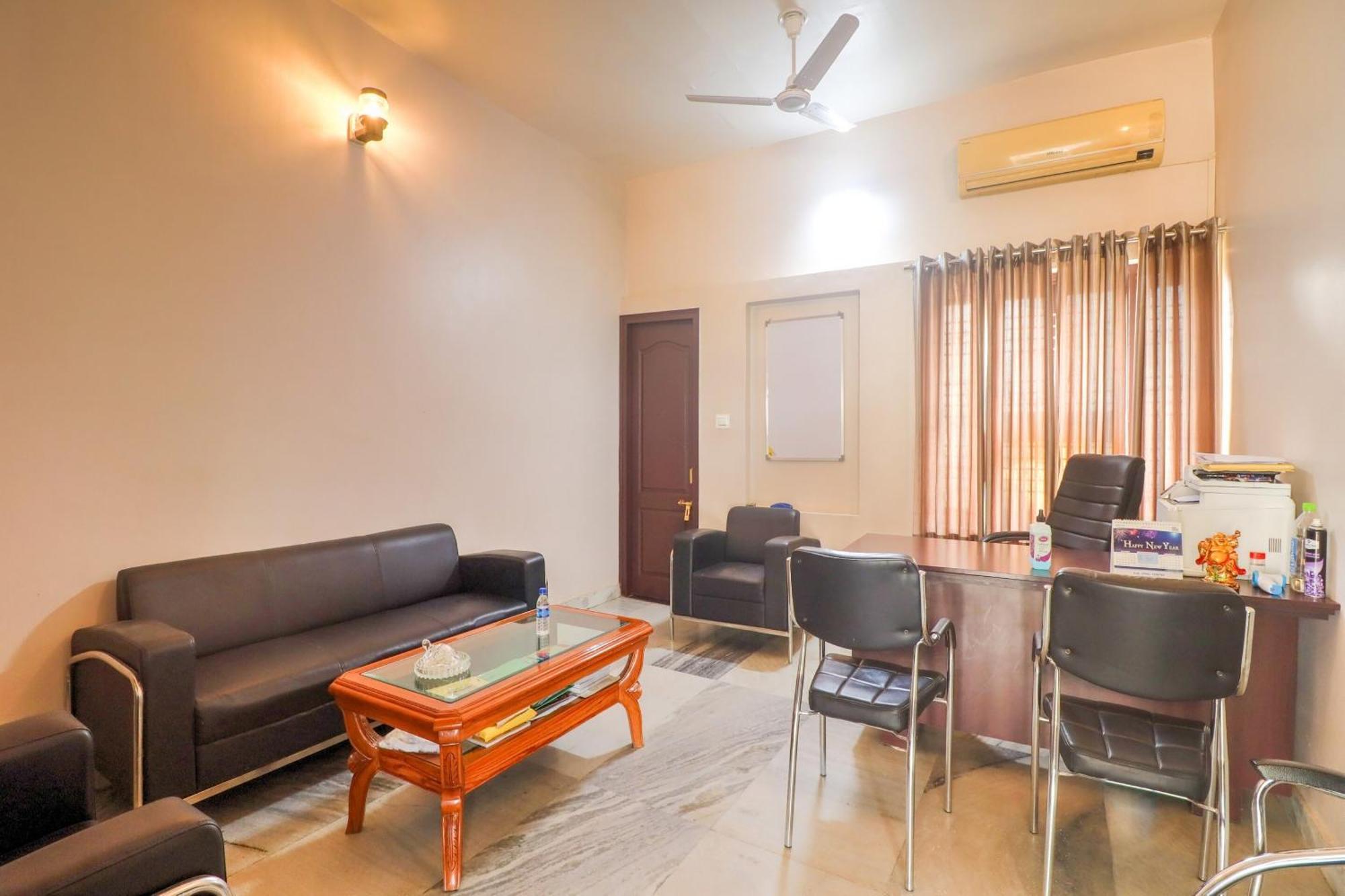 Townhouse Amaraa Farms Near Lulu Hypermarket 러크나우 외부 사진